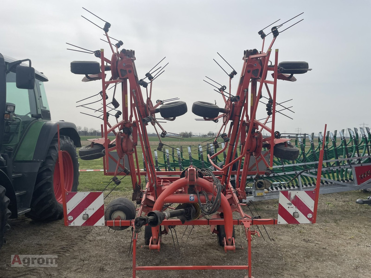 Kuhn GF 8501 - Сеноворошилка: фото 1 Kuhn GF 8501 - Сеноворошилка: фото 1