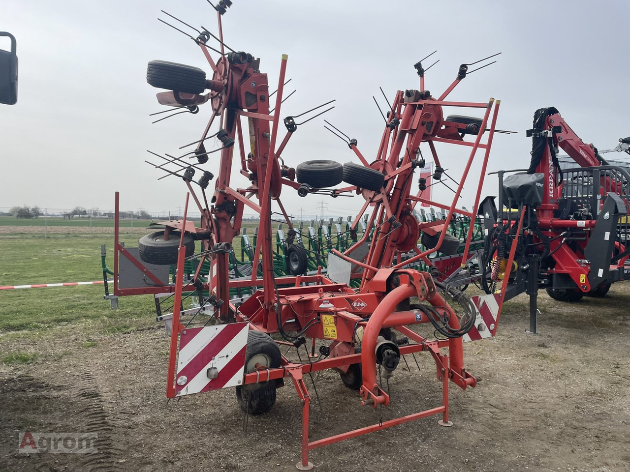Kuhn GF 8501 - Сеноворошилка: фото 2 Kuhn GF 8501 - Сеноворошилка: фото 2