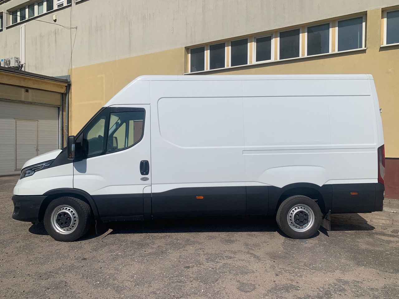 IVECO DAILY - Цельнометаллический фургон: фото 3 IVECO DAILY - Цельнометаллический фургон: фото 3
