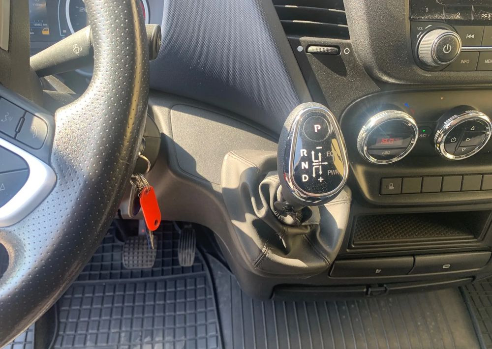 Цельнометаллический фургон Iveco DAILY: фото 8 Цельнометаллический фургон Iveco DAILY: фото 8