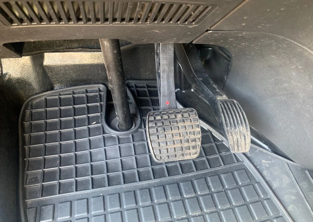 Цельнометаллический фургон Iveco DAILY: фото 11 Цельнометаллический фургон Iveco DAILY: фото 11