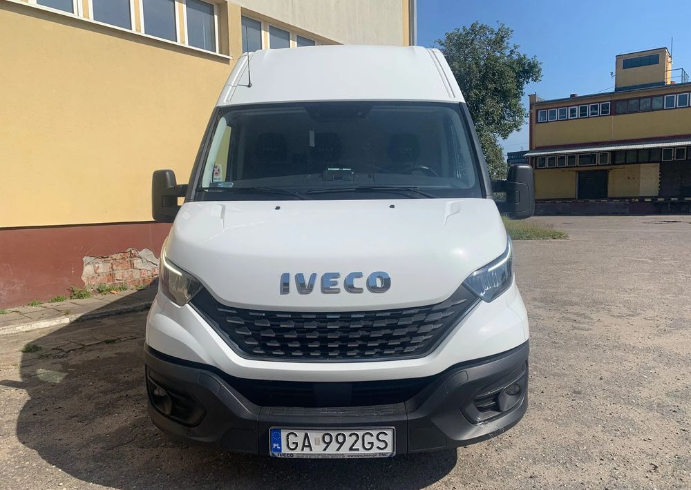 Iveco DAILY - Цельнометаллический фургон: фото 2 Iveco DAILY - Цельнометаллический фургон: фото 2