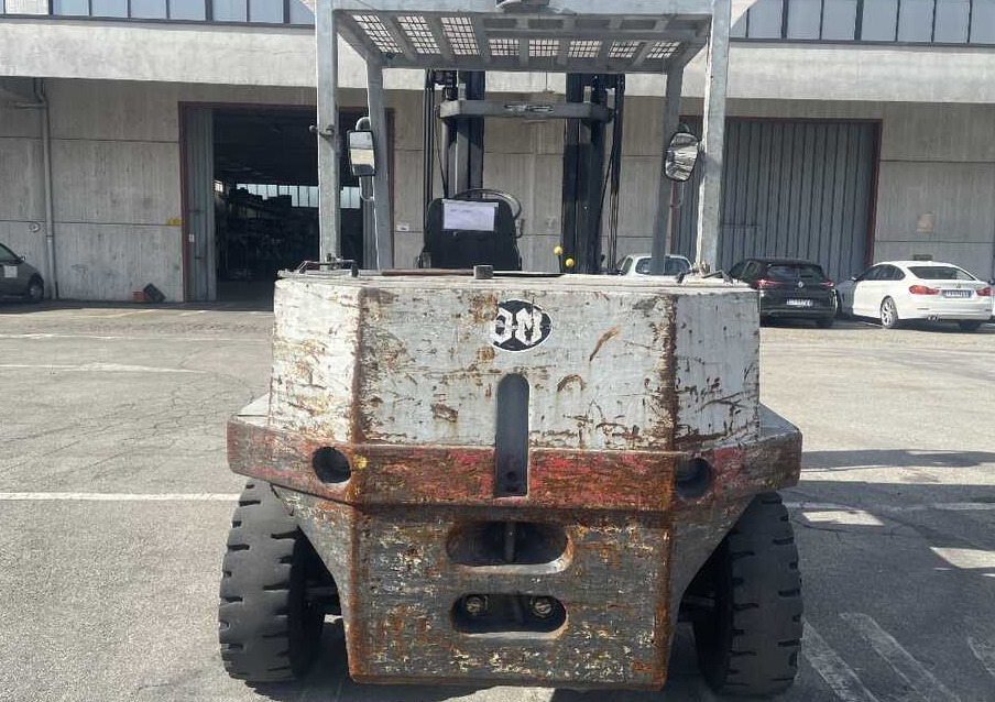 OM E 80 N - Электропогрузчик: фото 3 OM E 80 N - Электропогрузчик: фото 3