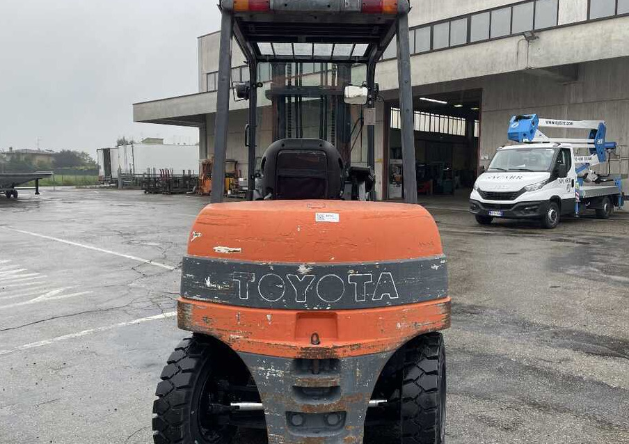 Toyota 7 FBMF 40 (BATTERIA NUOVA) - Электропогрузчик: фото 4 Toyota 7 FBMF 40 (BATTERIA NUOVA) - Электропогрузчик: фото 4