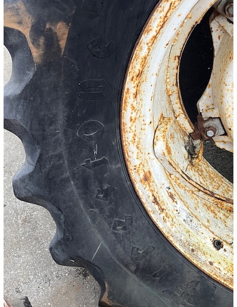 Firestone 18.4 R34 - Колесный диск: фото 3 Firestone 18.4 R34 - Колесный диск: фото 3