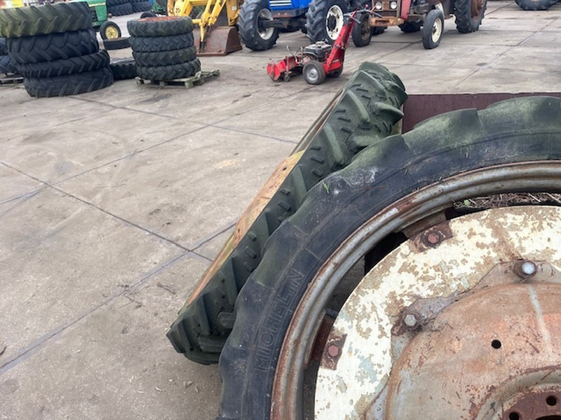 Michelin en kleber 8.3 R44 - Колесный диск: фото 5 Michelin en kleber 8.3 R44 - Колесный диск: фото 5