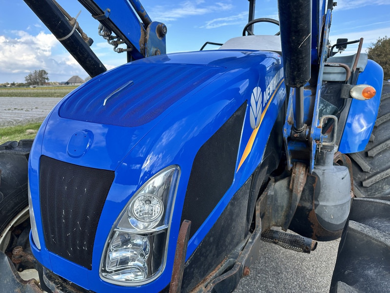New Holland TD5.100 - Трактор: фото 2 New Holland TD5.100 - Трактор: фото 2