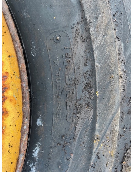 Volvo 17.5R25 - Колесный диск: фото 2 Volvo 17.5R25 - Колесный диск: фото 2