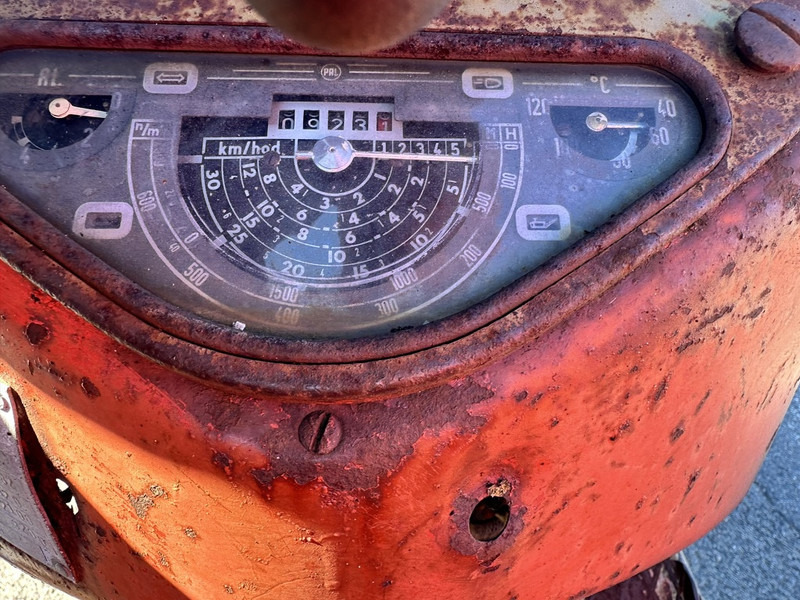 Zetor 4511 - Трактор: фото 5 Zetor 4511 - Трактор: фото 5