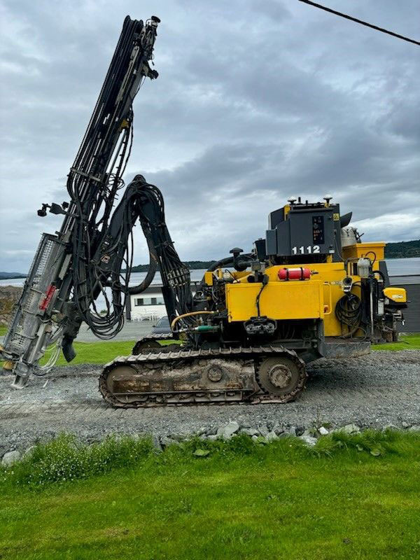Atlas Copco FlexiROC T30R-03 - Буровая машина: фото 1 Atlas Copco FlexiROC T30R-03 - Буровая машина: фото 1