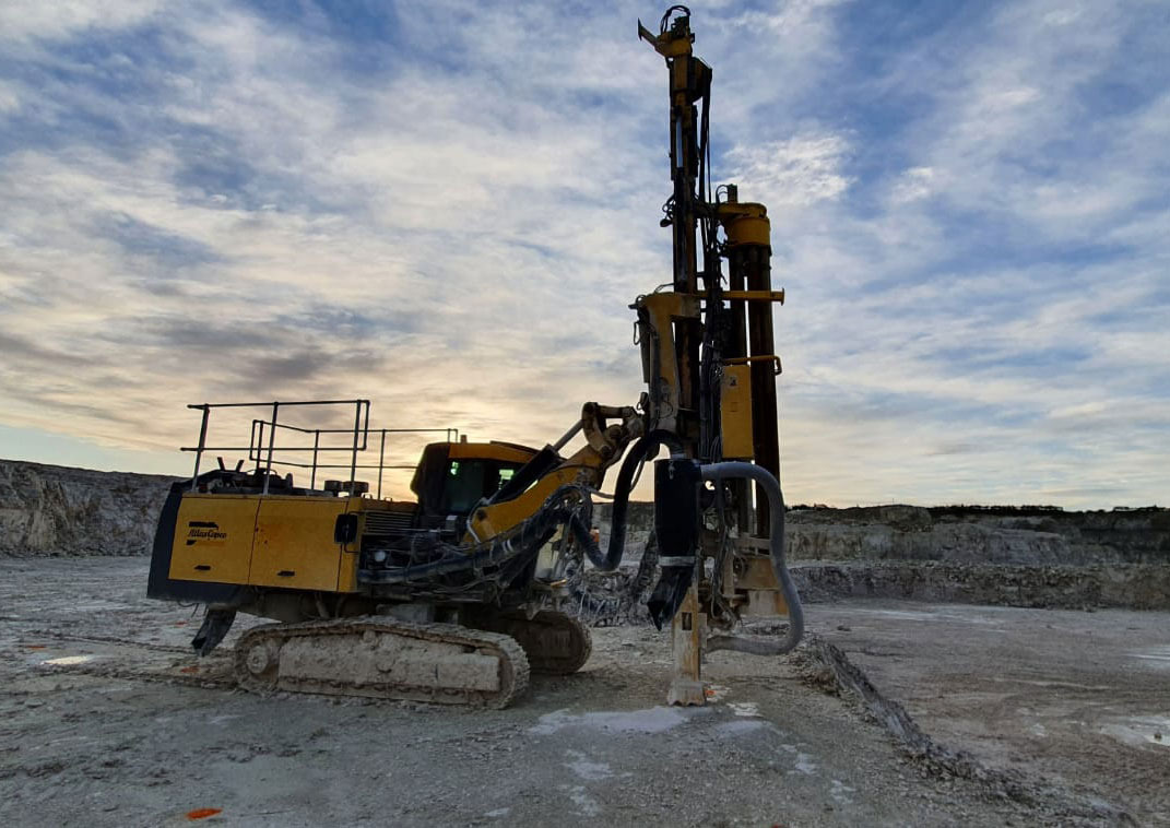 Atlas Copco ROC F6-44 - Буровая машина: фото 5 Atlas Copco ROC F6-44 - Буровая машина: фото 5