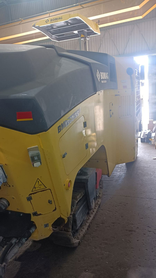 Bomag BM 1300/35 - Дорожная фреза: фото 3 Bomag BM 1300/35 - Дорожная фреза: фото 3