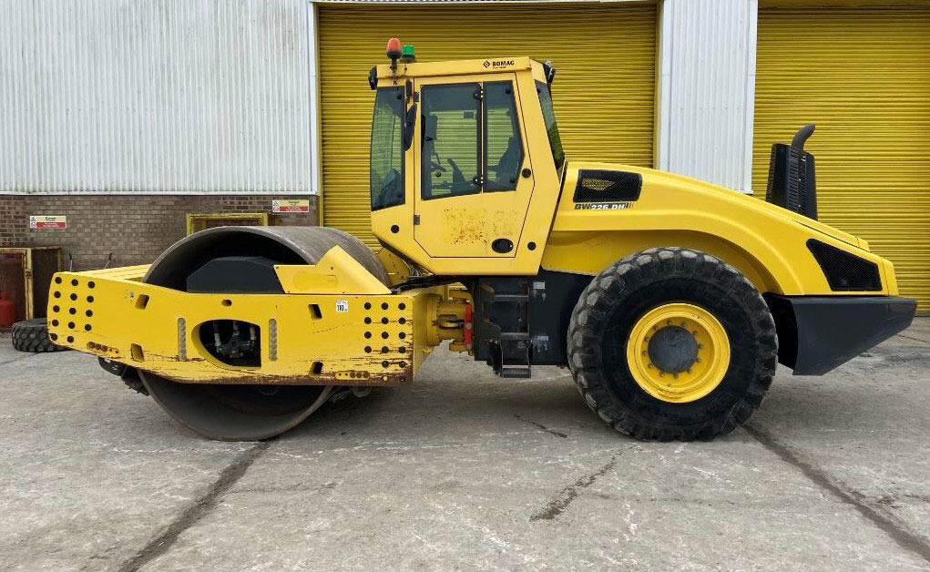 Bomag BW 226 DH-41 BVC - Компактор: фото 1 Bomag BW 226 DH-41 BVC - Компактор: фото 1