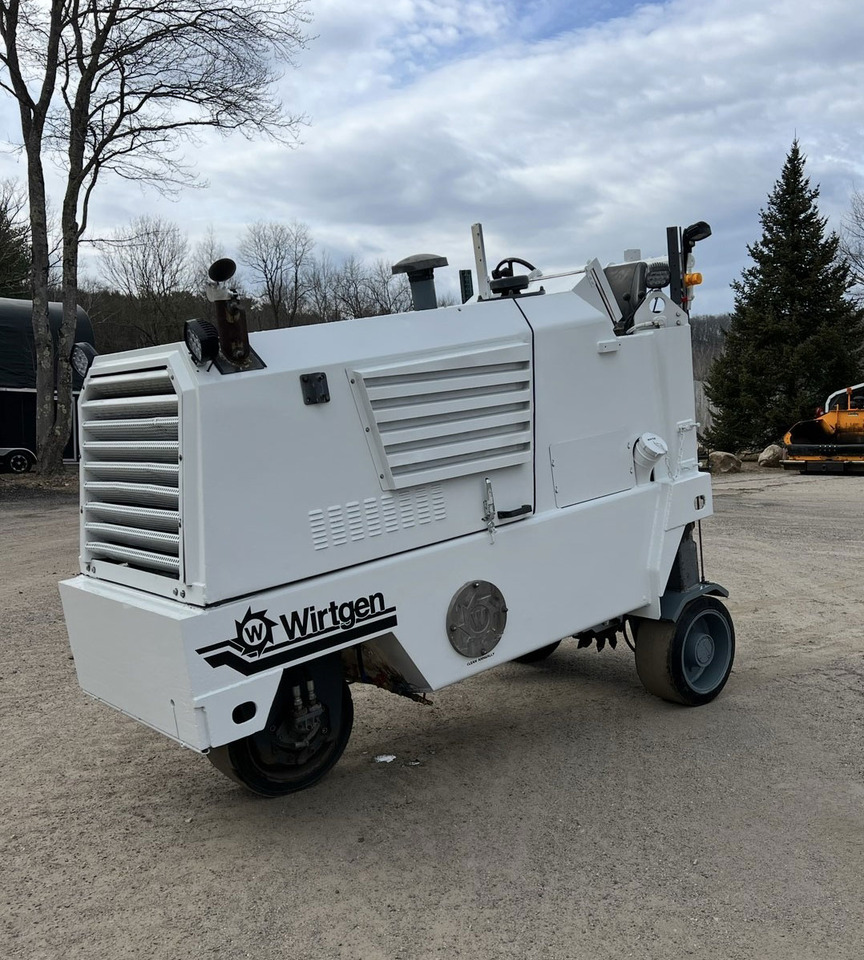 Ditch Witch W 500 - Дорожная фреза: фото 3 Ditch Witch W 500 - Дорожная фреза: фото 3