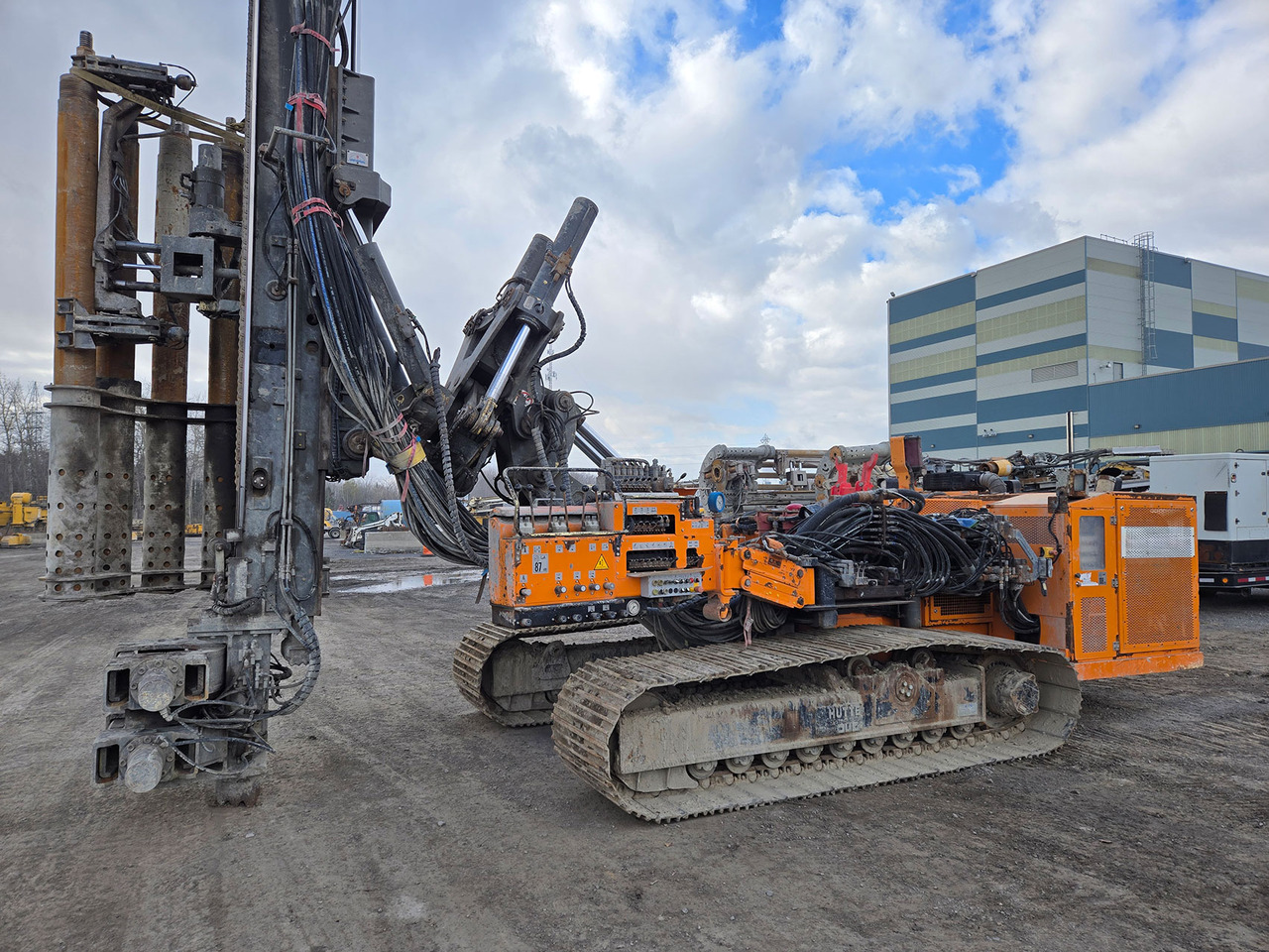 Hutte HBR 610 - Сваебойная установка: фото 2 Hutte HBR 610 - Сваебойная установка: фото 2
