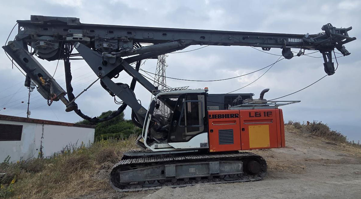 Liebherr LB16 - Сваебойная установка: фото 2 Liebherr LB16 - Сваебойная установка: фото 2