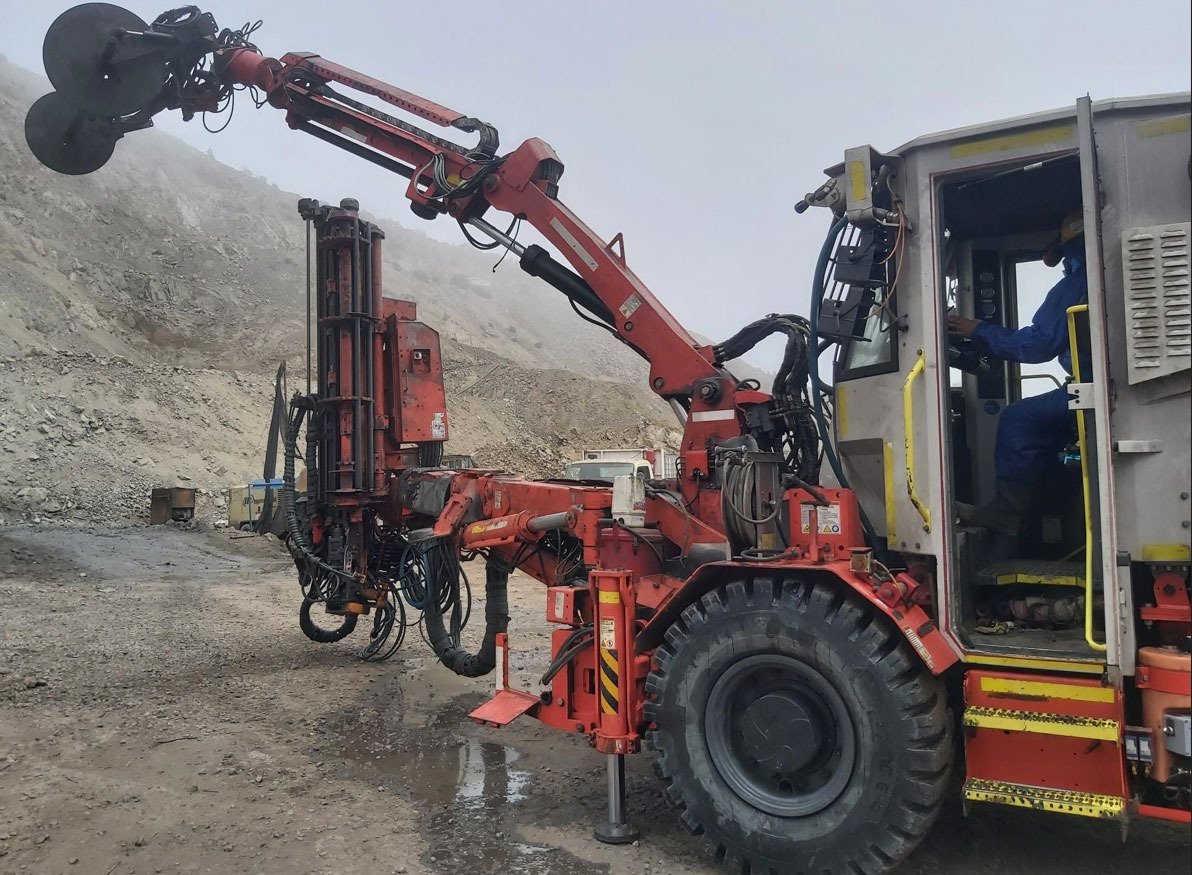 Sandvik DS411-C - Горнодобывающая техника: фото 3 Sandvik DS411-C - Горнодобывающая техника: фото 3