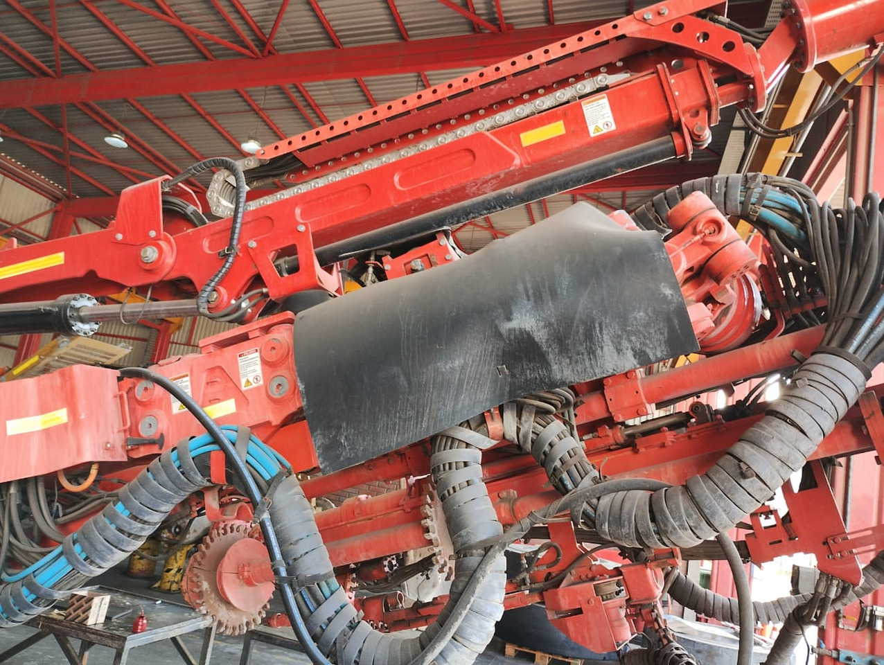 Sandvik DS411 - Горнодобывающая техника: фото 5 Sandvik DS411 - Горнодобывающая техника: фото 5