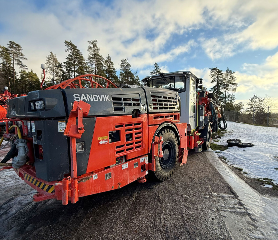 Sandvik DT922I - Буровая машина: фото 2 Sandvik DT922I - Буровая машина: фото 2