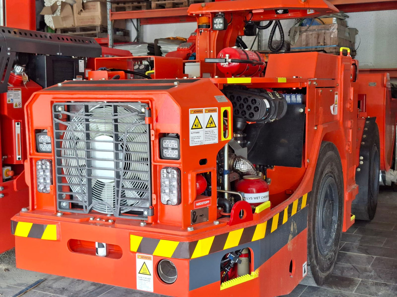 Sandvik LH202 - Горнодобывающая техника: фото 2 Sandvik LH202 - Горнодобывающая техника: фото 2