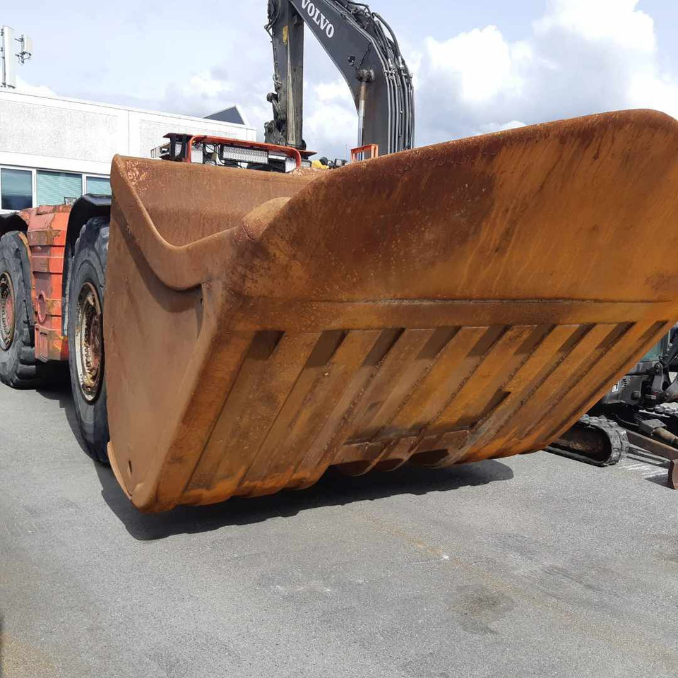 Sandvik LH517 - Горнодобывающая техника: фото 2 Sandvik LH517 - Горнодобывающая техника: фото 2