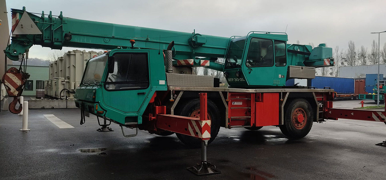 Tadano Faun ATF 30-2L - Мобильный кран: фото 1 Tadano Faun ATF 30-2L - Мобильный кран: фото 1