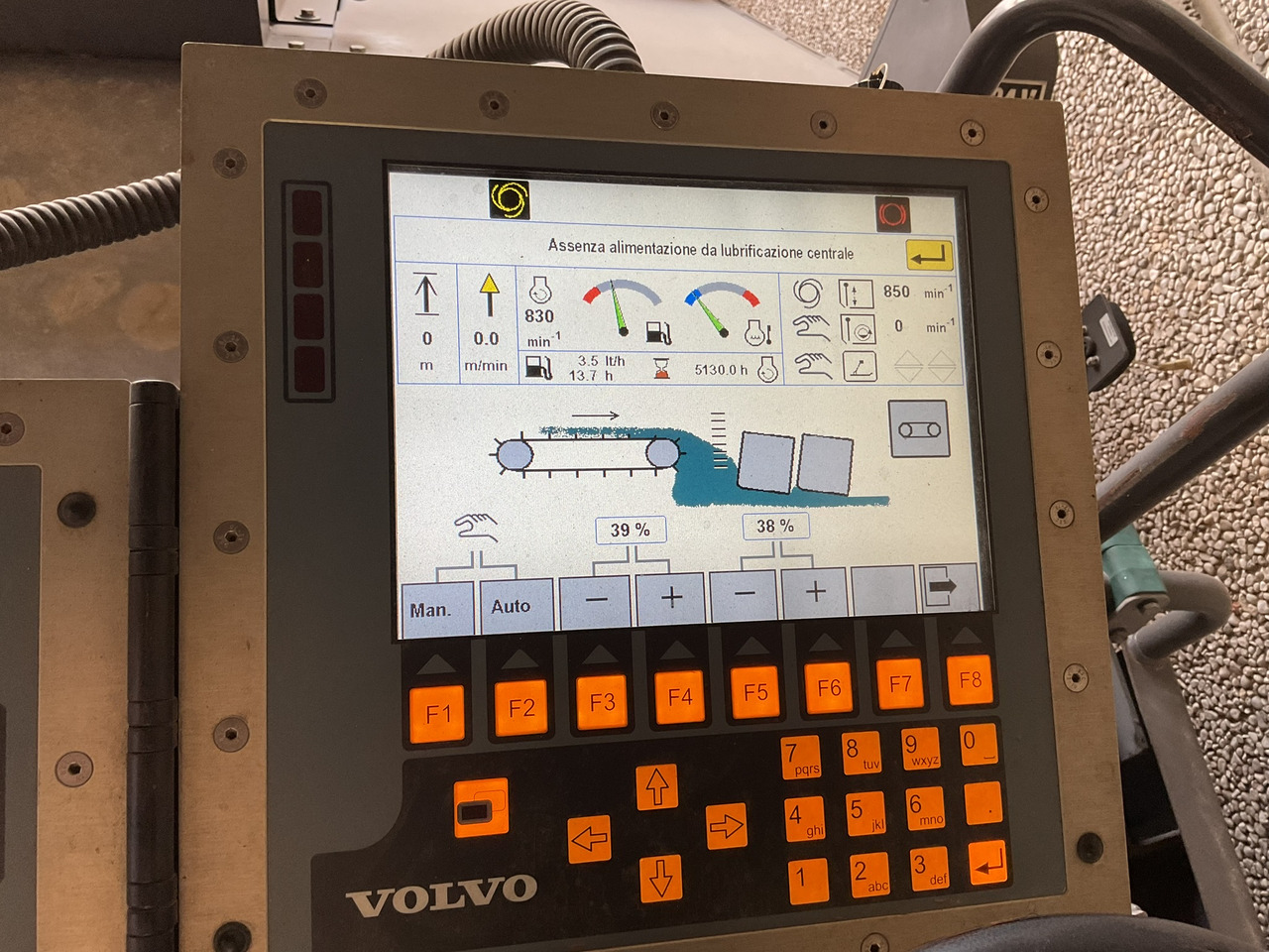 Асфальтоукладчик Volvo P6870C: фото 8 Асфальтоукладчик Volvo P6870C: фото 8