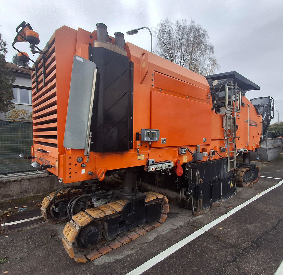 Wirtgen W 2000 - Дорожная фреза: фото 3 Wirtgen W 2000 - Дорожная фреза: фото 3