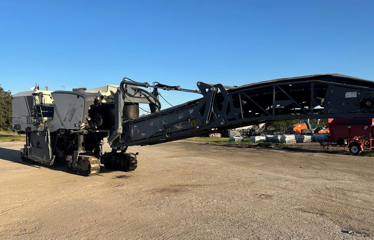 Wirtgen W 220 - Дорожная фреза: фото 3 Wirtgen W 220 - Дорожная фреза: фото 3