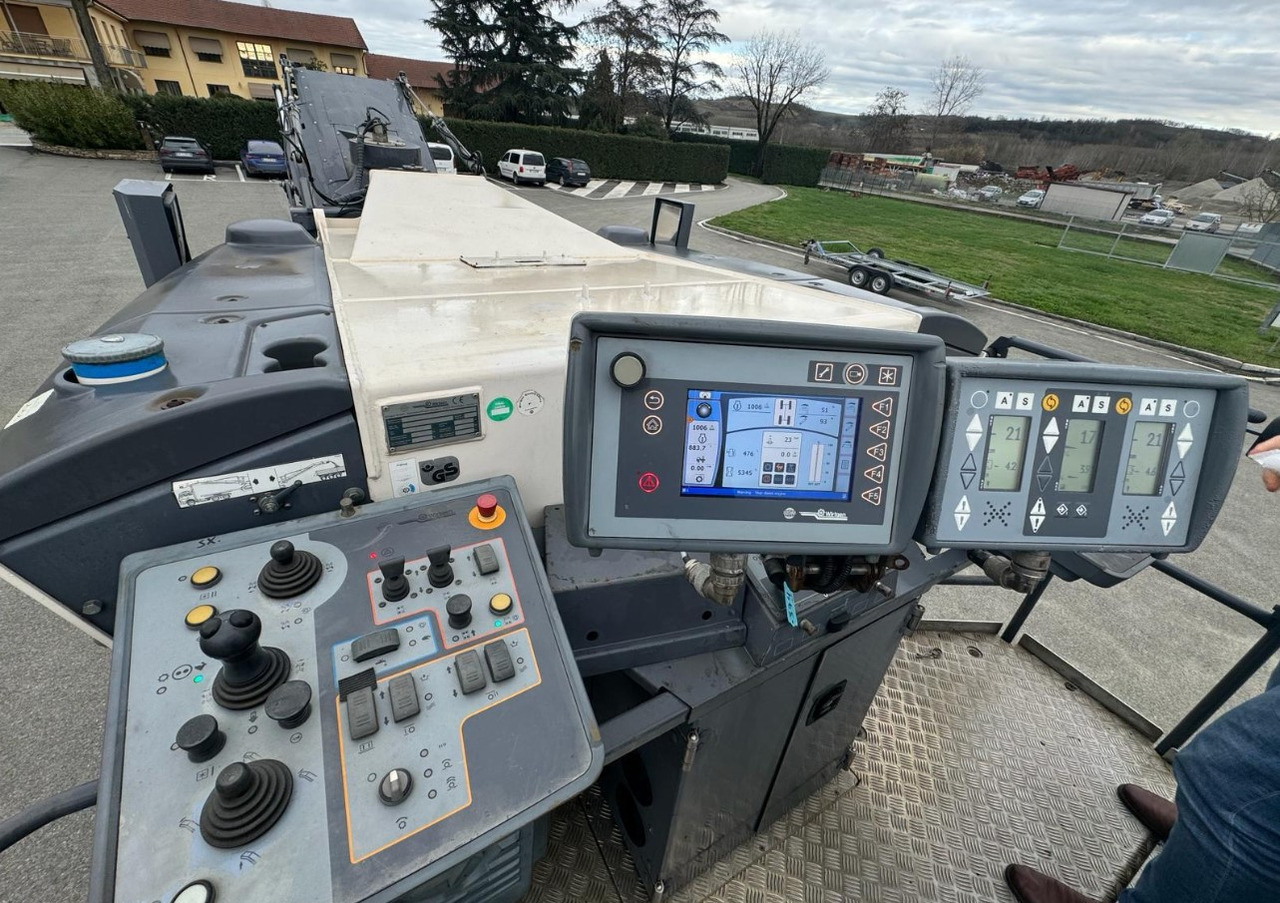 Wirtgen W 220 - Дорожная фреза: фото 5 Wirtgen W 220 - Дорожная фреза: фото 5