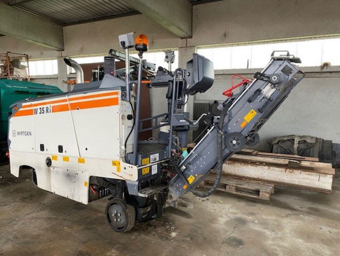 Wirtgen W 35 Ri - Дорожная фреза: фото 1 Wirtgen W 35 Ri - Дорожная фреза: фото 1