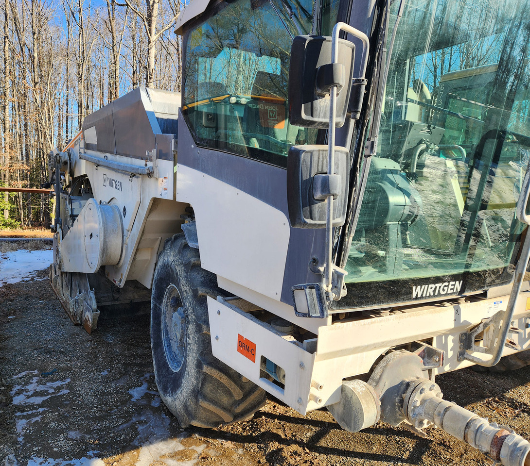 Wirtgen WR 200 XLI - Стабилизатор грунта: фото 1 Wirtgen WR 200 XLI - Стабилизатор грунта: фото 1