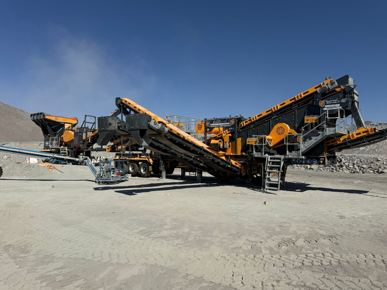 Новый Мобильная дробилка FABO Mobile crusher: фото 7