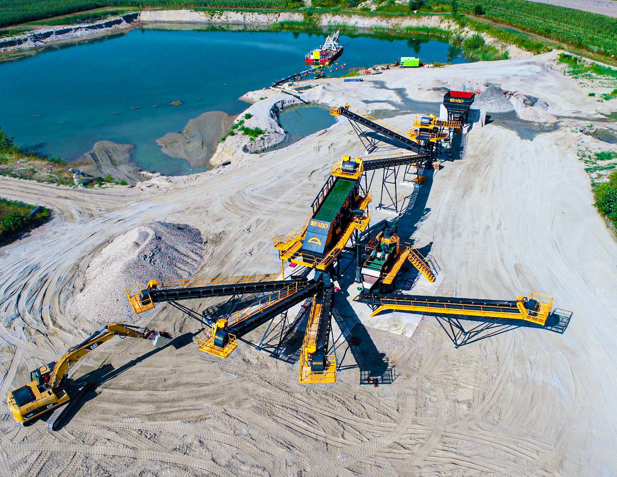FABO crusher-stone crusher - Дробилка: фото 1 FABO crusher-stone crusher - Дробилка: фото 1