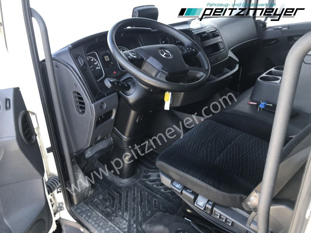 Рефрижератор MERCEDES-BENZ Atego 1530 L Tiefkühlkoffer m. LBW, Thermoking T 1200 faltb. LBW 1,5 t., Seitentür, Trennwand: фото 10 Рефрижератор MERCEDES-BENZ Atego 1530 L Tiefkühlkoffer m. LBW, Thermoking T 1200 faltb. LBW 1,5 t., Seitentür, Trennwand: фото 10