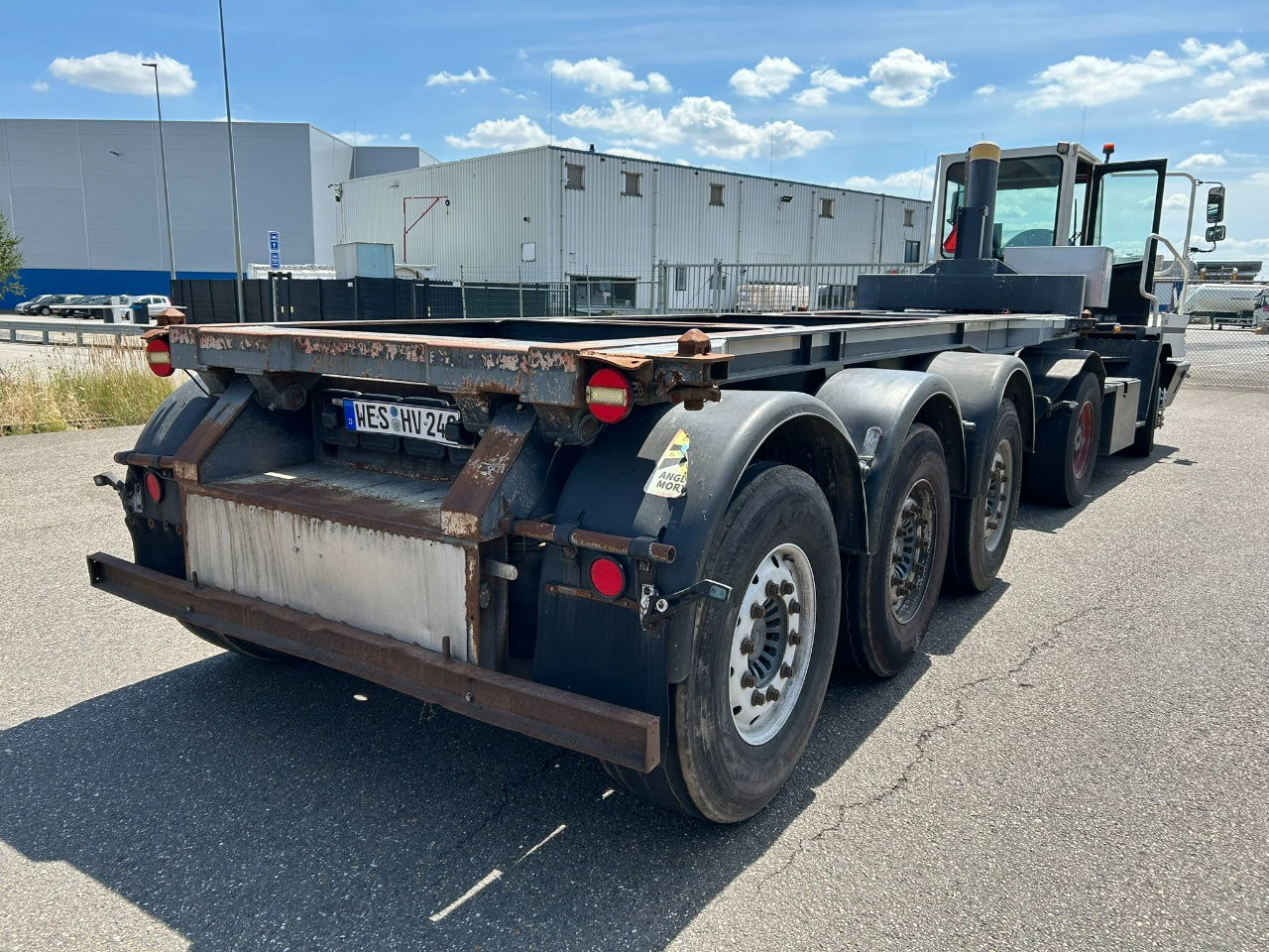 Mafa 2 x in stock 20 ft tipping chassis / disc brakes / lifting axle / alcoa wheels - Полуприцеп-контейнеровоз/ Сменный кузов: фото 3 Mafa 2 x in stock 20 ft tipping chassis / disc brakes / lifting axle / alcoa wheels - Полуприцеп-контейнеровоз/ Сменный кузов: фото 3