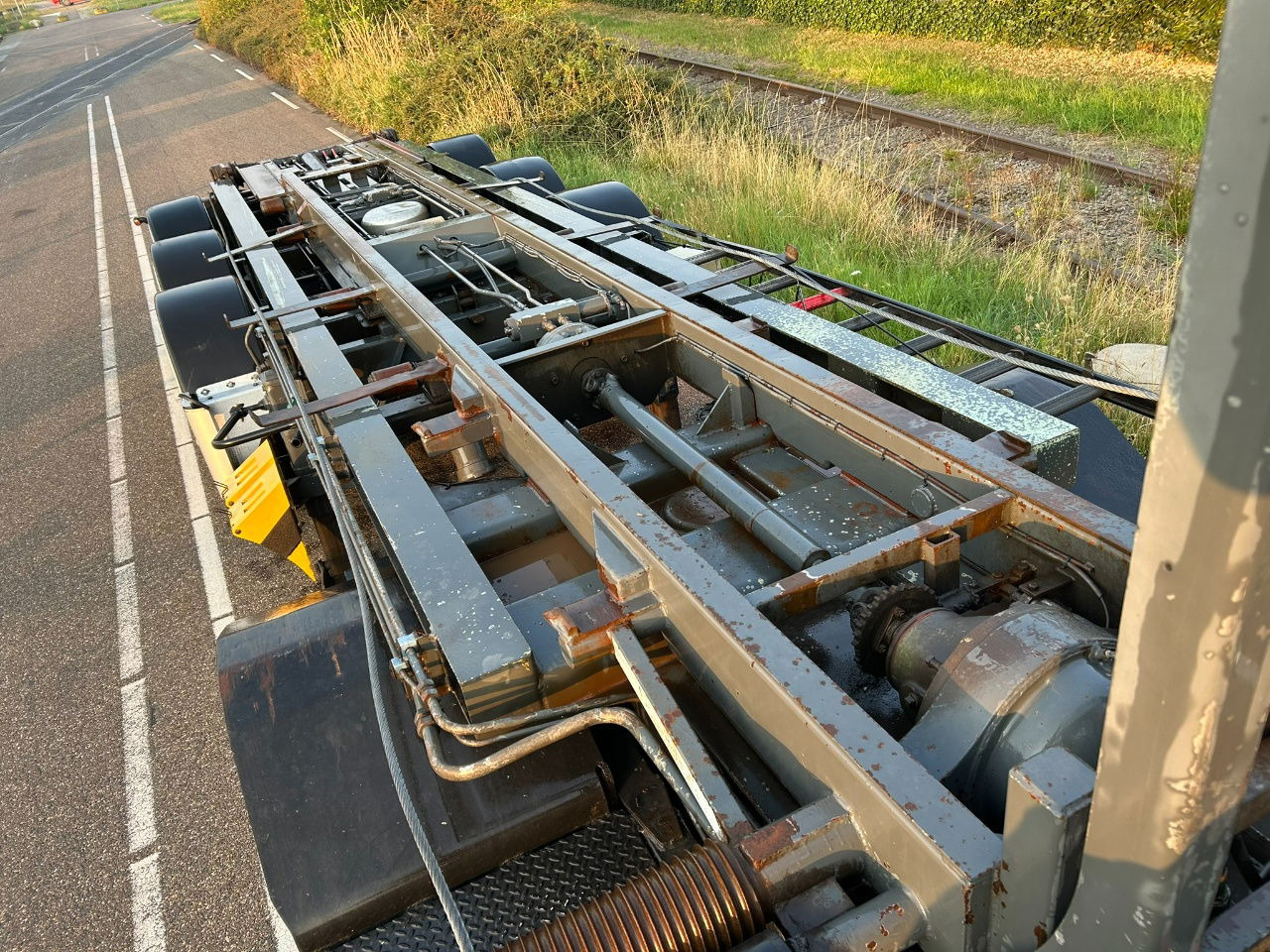 Полуприцеп-контейнеровоз/ Сменный кузов Van Hool Cable system 90 tipping / disc brakes bpw / lifting axle / remote control: фото 8
