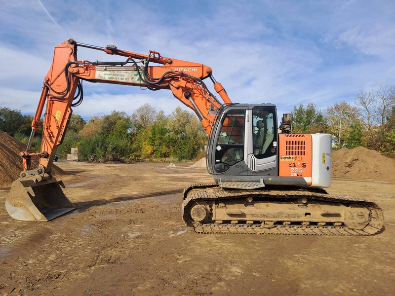 Hitachi ZX225USLC-3 - Гусеничный экскаватор: фото 1 Hitachi ZX225USLC-3 - Гусеничный экскаватор: фото 1