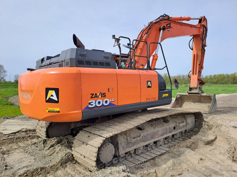 Hitachi ZX300LC-6 (Trimble Prepared) - Гусеничный экскаватор: фото 4 Hitachi ZX300LC-6 (Trimble Prepared) - Гусеничный экскаватор: фото 4
