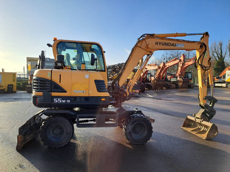 Hyundai Robex 55 W-9 - Колёсный экскаватор: фото 5 Hyundai Robex 55 W-9 - Колёсный экскаватор: фото 5