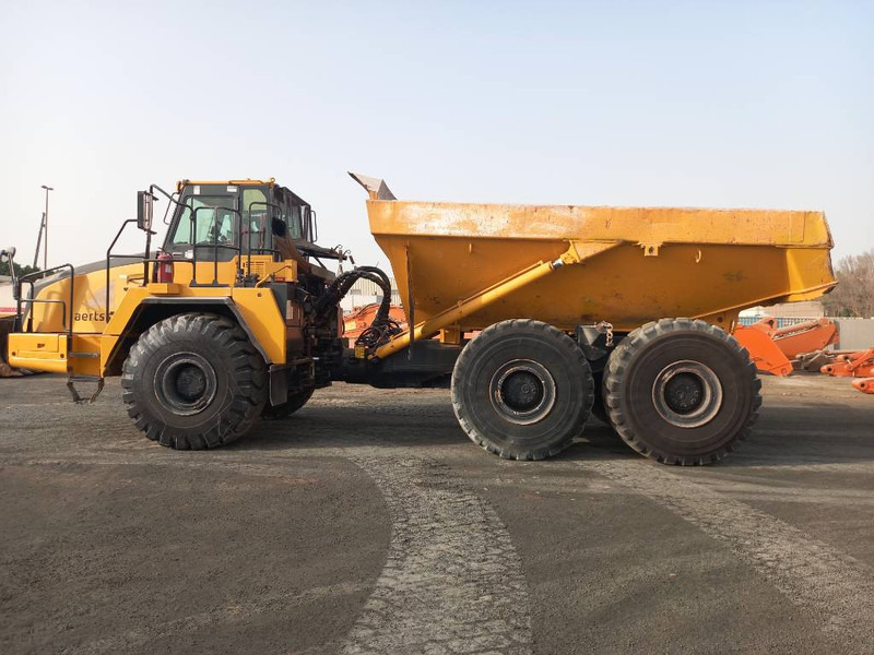 Komatsu HM400-3R (4pcs available in Abu Dhabi) - Сочленённый самосвал: фото 1 Komatsu HM400-3R (4pcs available in Abu Dhabi) - Сочленённый самосвал: фото 1