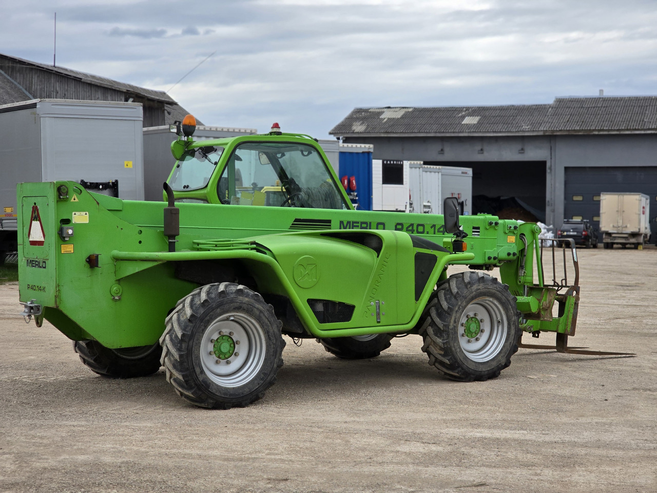 MERLO P40.14 K - Телескопический фронтальный погрузчик: фото 5 MERLO P40.14 K - Телескопический фронтальный погрузчик: фото 5