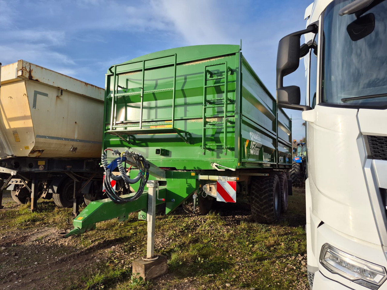 Western WF16S - Сельскохозяйственный прицеп-самосвал: фото 2 Western WF16S - Сельскохозяйственный прицеп-самосвал: фото 2