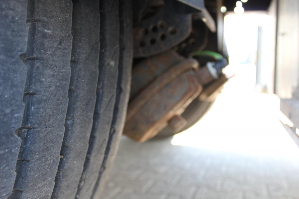 KOEGEL Standard Plane 2,75h Liftachse Edscha LBW! - Тентованный полуприцеп: фото 5 KOEGEL Standard Plane 2,75h Liftachse Edscha LBW! - Тентованный полуприцеп: фото 5