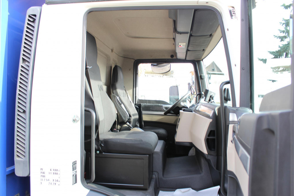Тентованный грузовик MAN TGL 12.220 Plane-Koffer 7,5 m LBW Klima 199TKm: фото 7