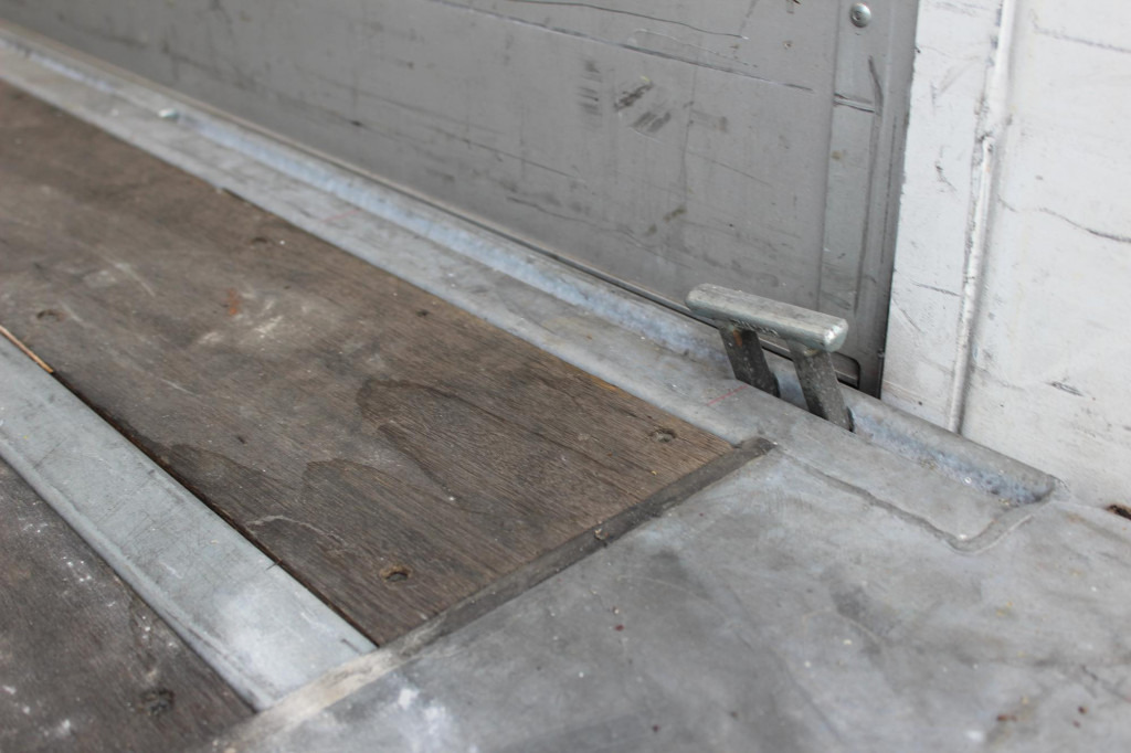 MAN TGS 18.440 Plane Zug Schlafplatz AHK Edscha - Тентованный грузовик: фото 4 MAN TGS 18.440 Plane Zug Schlafplatz AHK Edscha - Тентованный грузовик: фото 4