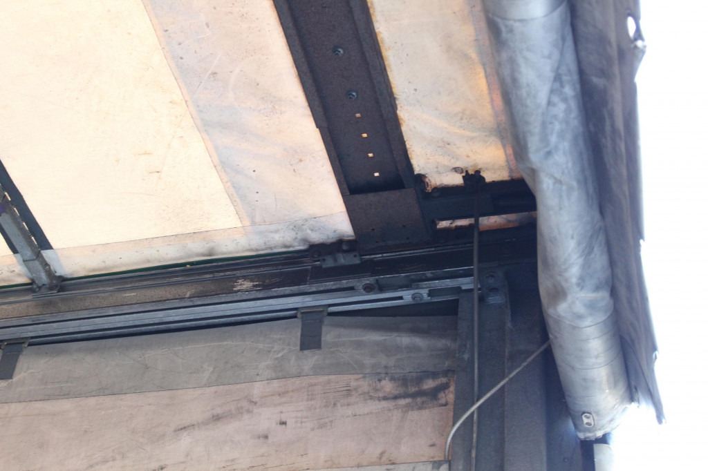 Mercedes-Benz Actros 2545 E6 Plane Retarder LBW ANK Schlafkab - Тентованный грузовик: фото 3 Mercedes-Benz Actros 2545 E6 Plane Retarder LBW ANK Schlafkab - Тентованный грузовик: фото 3