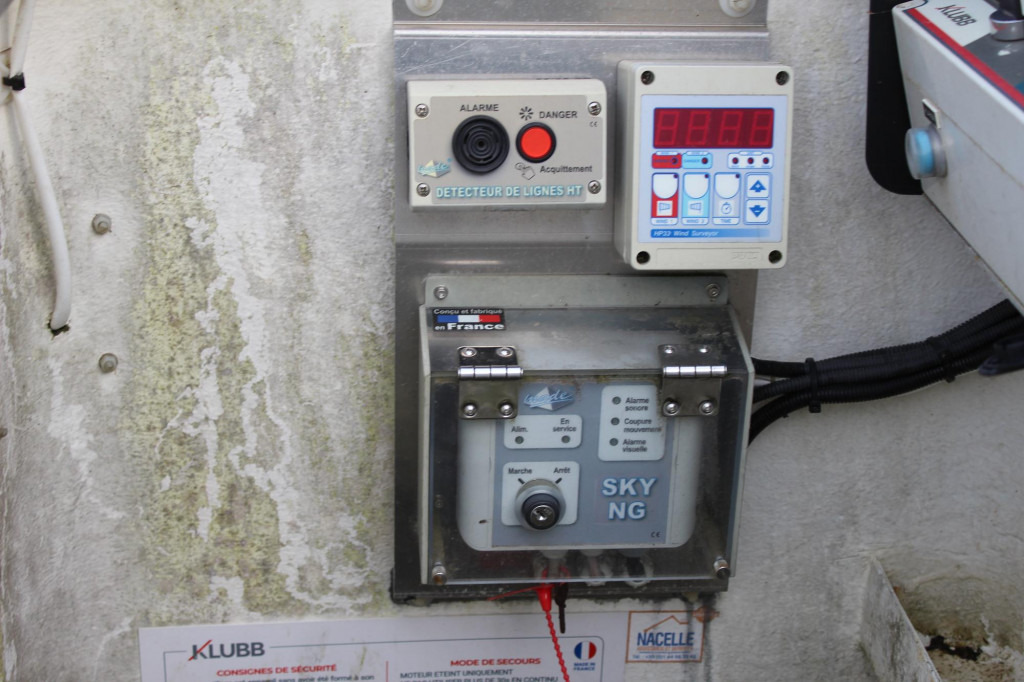 Renault Master Bühne KLUBB 11m 2 Personen Korb 200kg - Грузовик с подъемником: фото 2 Renault Master Bühne KLUBB 11m 2 Personen Korb 200kg - Грузовик с подъемником: фото 2