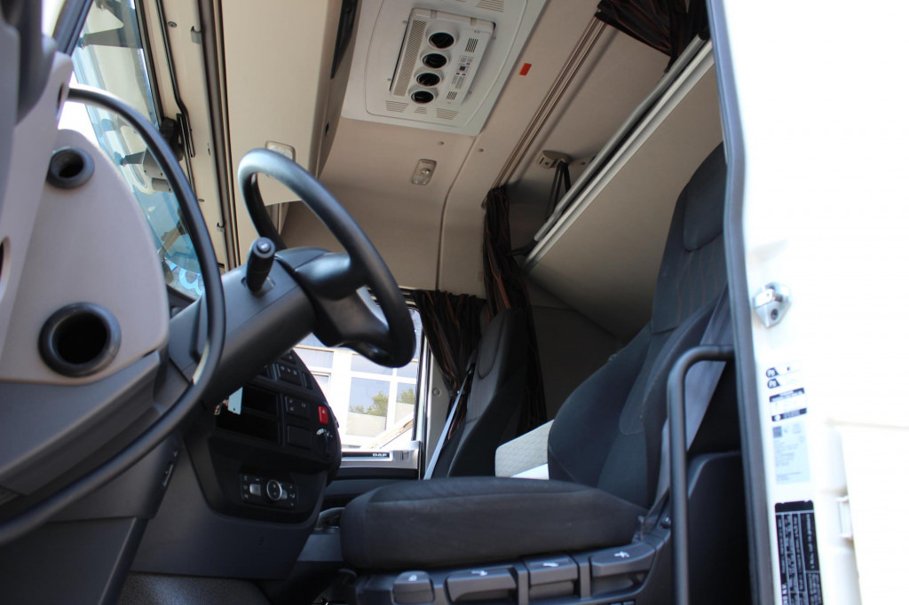 Daf XF 530 SC Retarder ACC LDWS Standklima Kühlbox - Тягач: фото 5 Daf XF 530 SC Retarder ACC LDWS Standklima Kühlbox - Тягач: фото 5