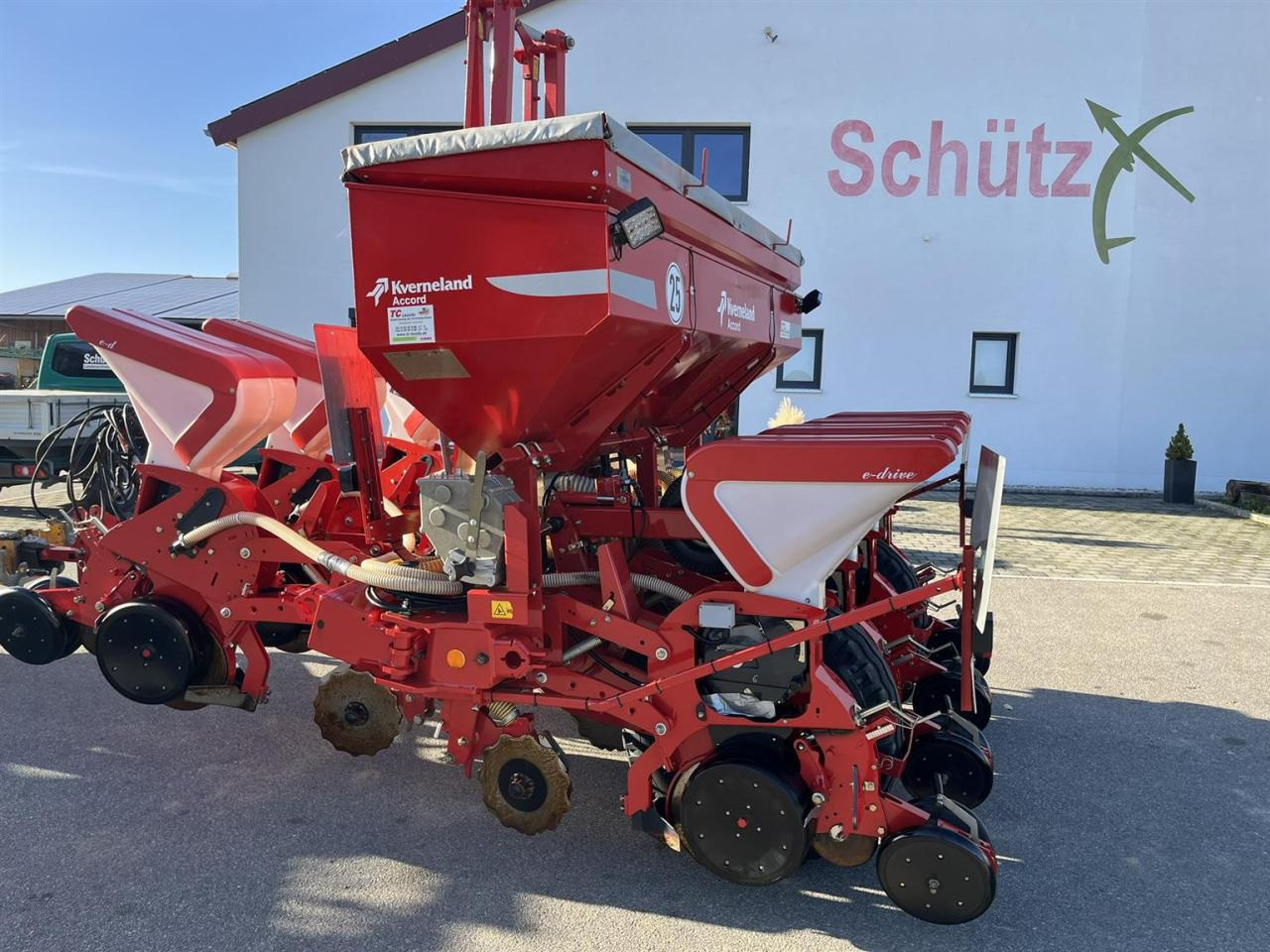 Kverneland Optima HD, e-drive mit Section Control, Baujahr 2016, Kverneland Einzelkornsägerat - Сеялка точного высева: фото 3 Kverneland Optima HD, e-drive mit Section Control, Baujahr 2016, Kverneland Einzelkornsägerat - Сеялка точного высева: фото 3